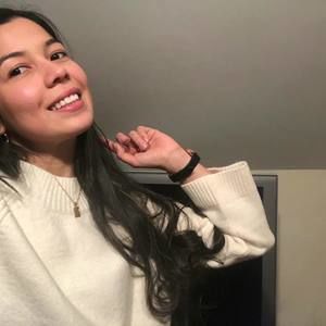 Meet your Posher, Laura m